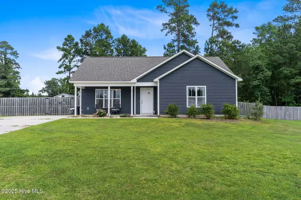 17 Wanet Landing DR, Rocky Point, NC 28457