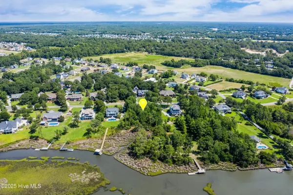 Tr 9 W Windward Landing PL, Hampstead, NC 28443