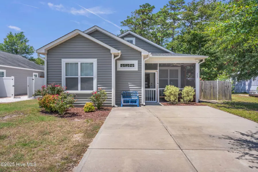 207 NE 67th ST, Oak Island, NC 28465