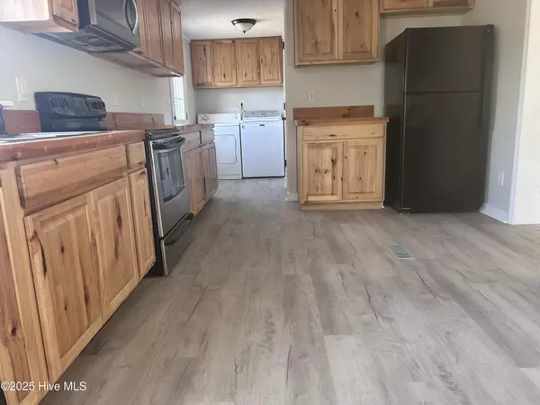 Hampstead, NC 28443,383 Woodside DR