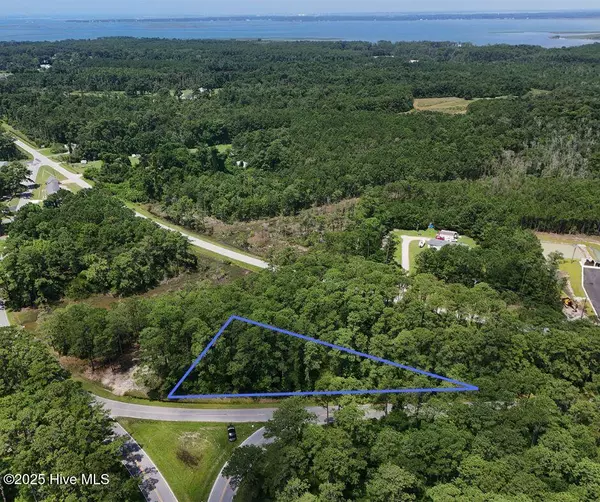 Beaufort, NC 28516,0 Straits Cut-Off RD