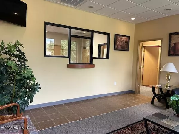 1402 Wayne Memorial DR #B, Goldsboro, NC 27354