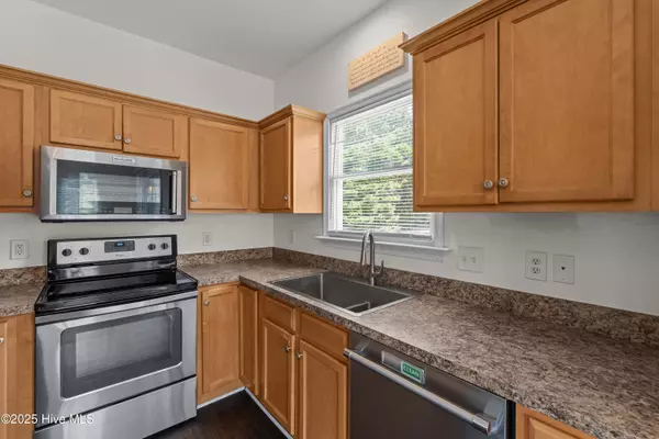 Powells Point, NC 27966,164 Foster Forbes RD