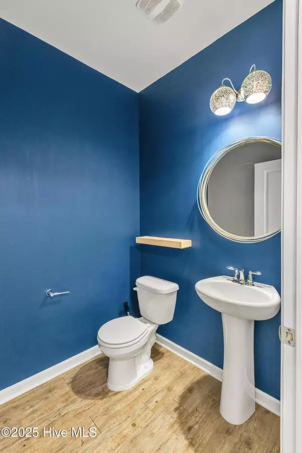 Holly Ridge, NC 28445,214 Cheswick DR