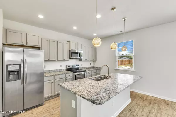 Holly Ridge, NC 28445,214 Cheswick DR