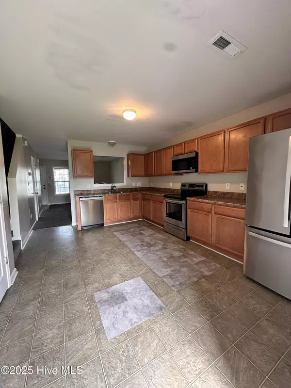 Jacksonville, NC 28546,307 Caldwell LOOP