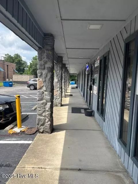 Jacksonville, NC 28546,411 Western BLVD #C