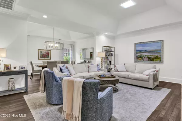 Wilmington, NC 28403,3743 Reston CT