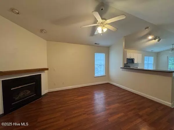 Hampstead, NC 28443,113 Red Bird LN