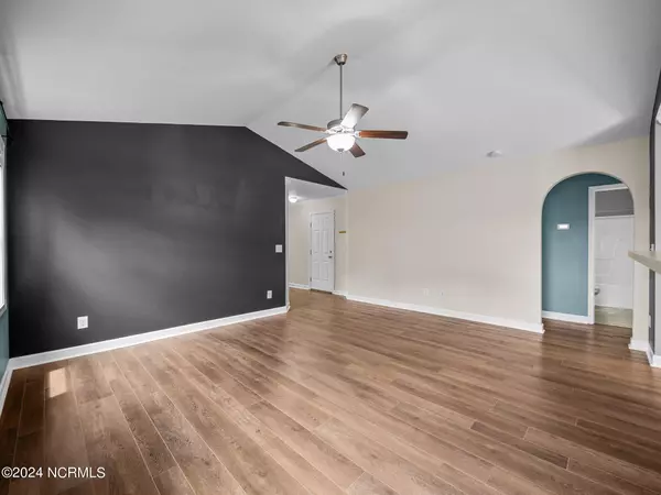 Holly Ridge, NC 28445,420 Salvo CT