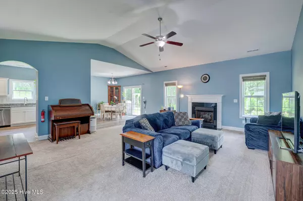 Rocky Point, NC 28457,467 W Huckleberry WAY