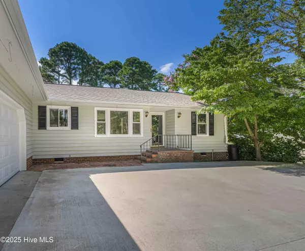 West End, NC 27376,146 E Devonshire AVE