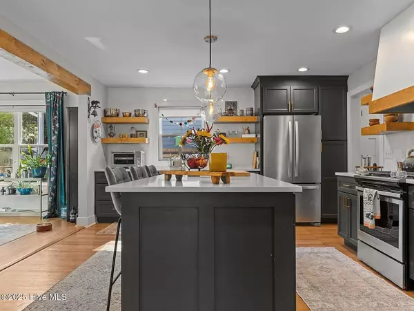 Southern Pines, NC 28387,690 N Ridge ST