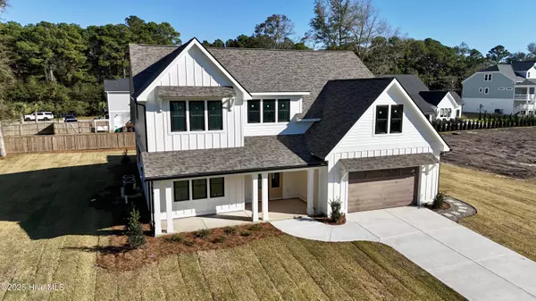 Cape Carteret, NC 28584,207 Club Point DR