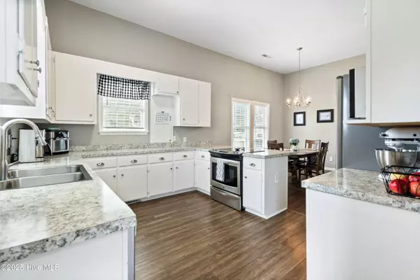 Richlands, NC 28574,300 E Hargett ST