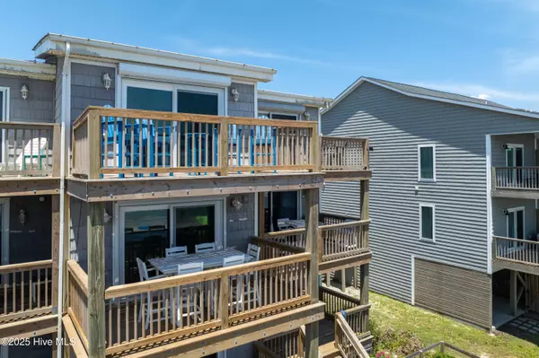 North Topsail Beach, NC 28460,1784 New River Inlet RD #4
