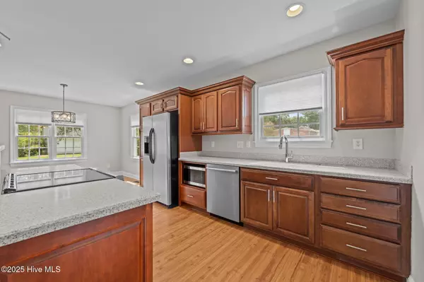 New Bern, NC 28560,1609 Lucerne WAY