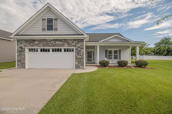 1925 Chavis CT, Greenville, NC 27858
