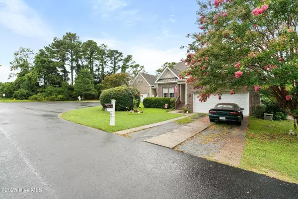 Southport, NC 28461,5107 Boss CT SE