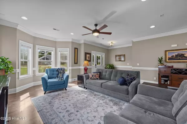 Sneads Ferry, NC 28460,233 Marsh Haven DR