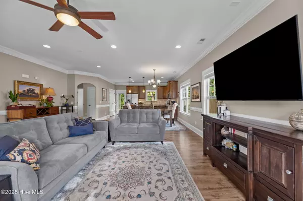 Sneads Ferry, NC 28460,233 Marsh Haven DR