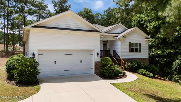 Whispering Pines, NC 28327,27 Pine Lake DR