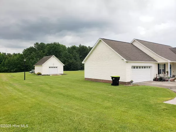 Chadbourn, NC 28431,11061 Peacock RD