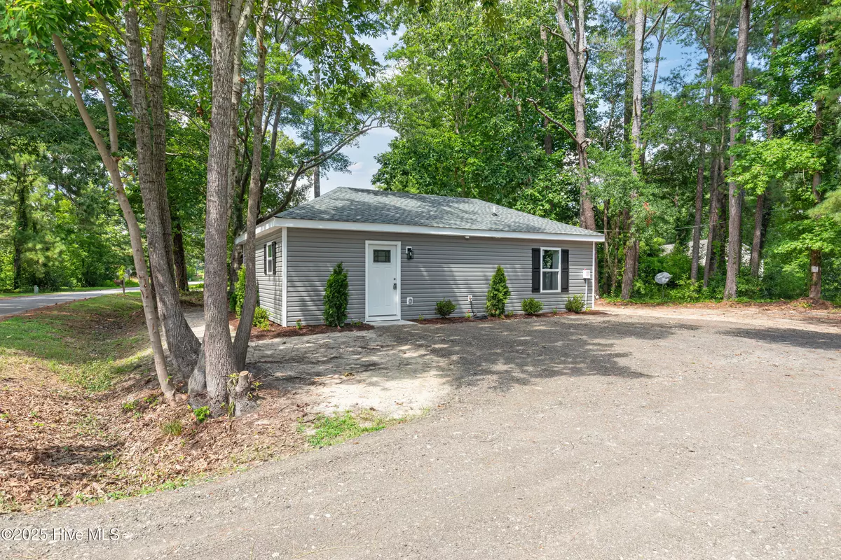 Moyock, NC 27958,147 Richard Shaw RD