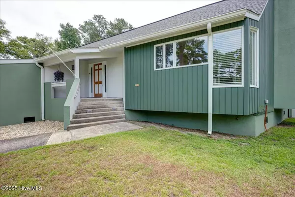 New Bern, NC 28562,112 Gangplank RD