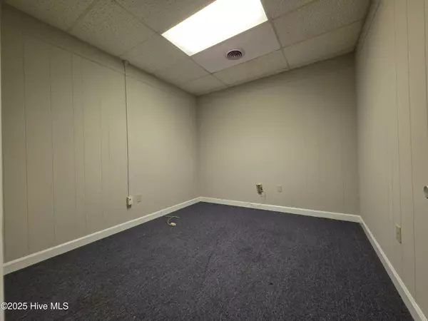 Greenville, NC 27834,404 St Andrews DR #4