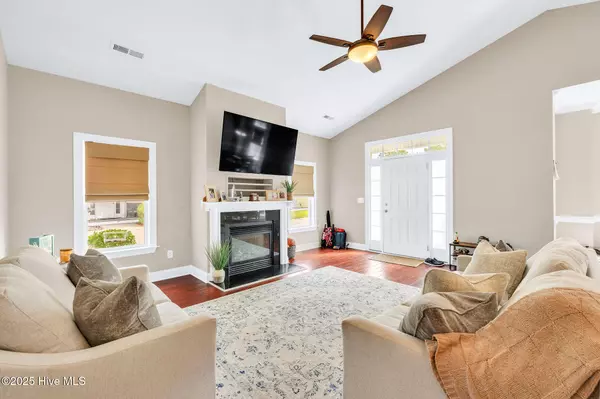 Carolina Beach, NC 28428,408 Risley RD