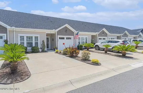 Myrtle Beach, SC 29588,231 Je Edward DR #57