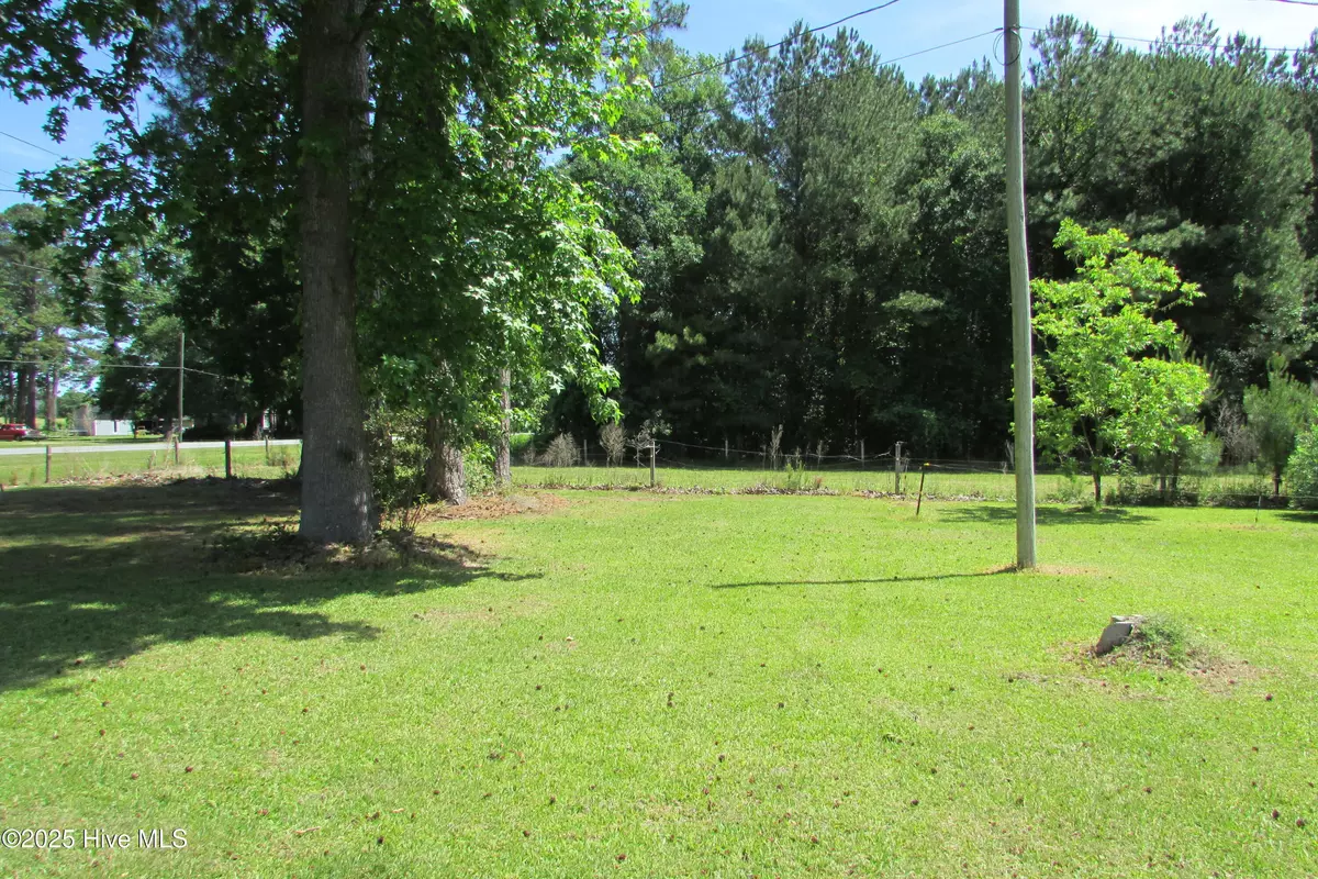 Kenansville, NC 28349,11 Hwy 11 & 903