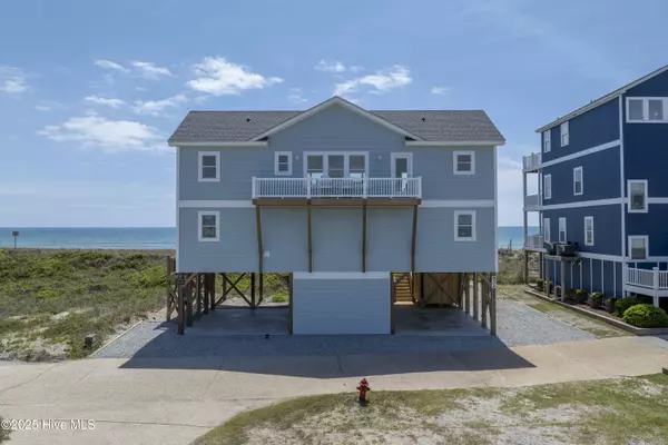 North Topsail Beach, NC 28460,532 New River Inlet RD