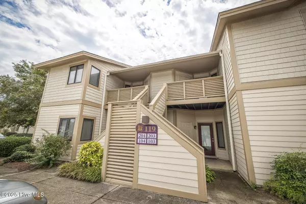 Wilmington, NC 28412,119 Longstreet DR #203