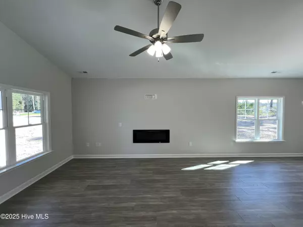 Deep Run, NC 28525,1752 Cardinal DR