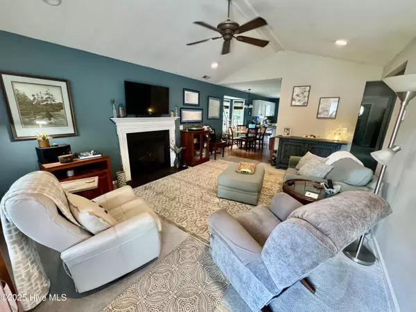 New Bern, NC 28562,934 Dickinson CT