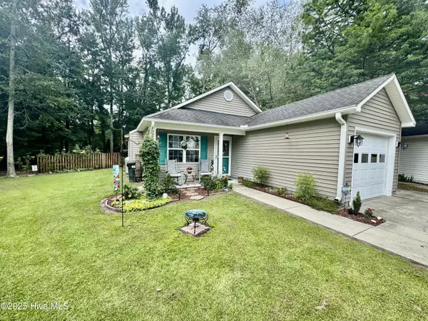 934 Dickinson CT, New Bern, NC 28562