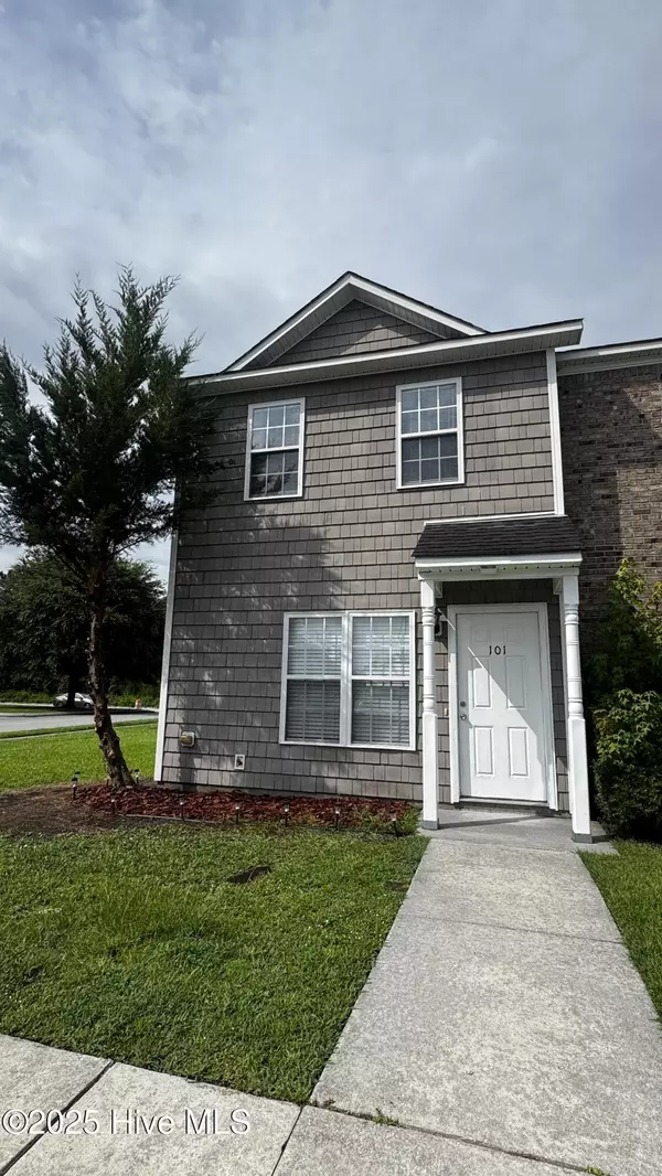101 Bridgewood DR, Jacksonville, NC 28546