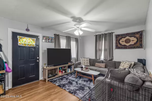 Jacksonville, NC 28540,426 New River DR