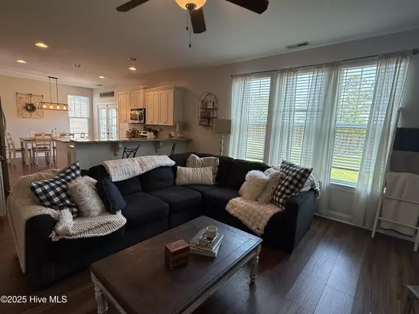 Holly Ridge, NC 28445,100 Hampton DR