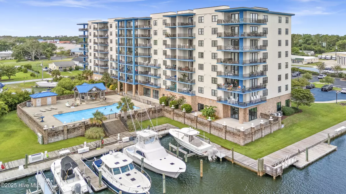 Morehead City, NC 28557,4425 Arendell ST #609