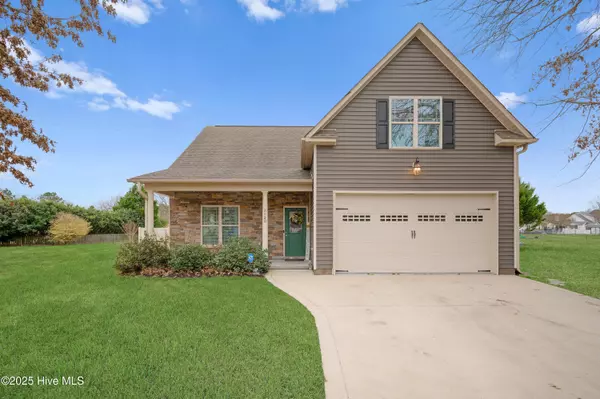 2420 Bray CT, Winterville, NC 28590