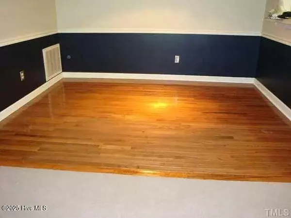 Raleigh, NC 27613,104 Oak Hollow CT