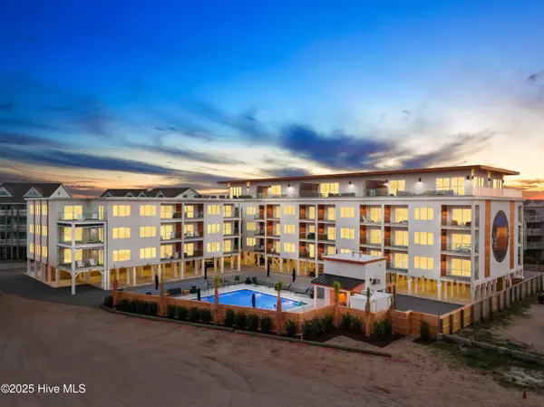 Carolina Beach, NC 28428,1800 Canal DR #211