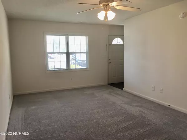 Hubert, NC 28539,101 E Coopers CT