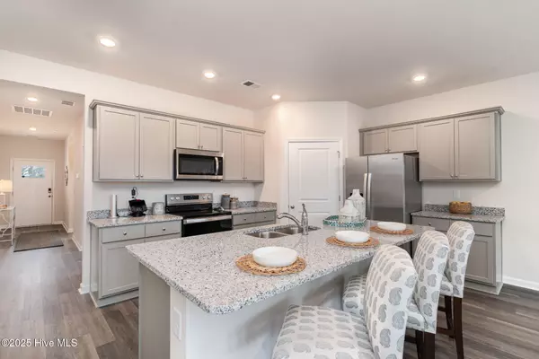 Supply, NC 28462,976 Stanbury Bluff RD SW