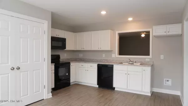 Greenville, NC 27858,1517 Pine Brook CT #B