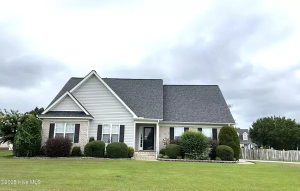 2706 Gregory CT, Winterville, NC 28590