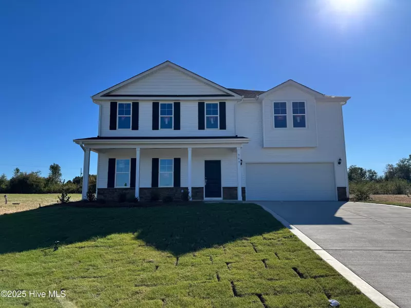 363 Ashley Heights DR, Aberdeen, NC 28315